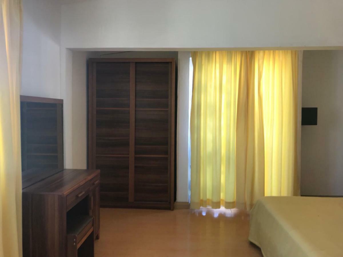 Oceanpride Complex Apartman Flic-en-Flacq Kültér fotó